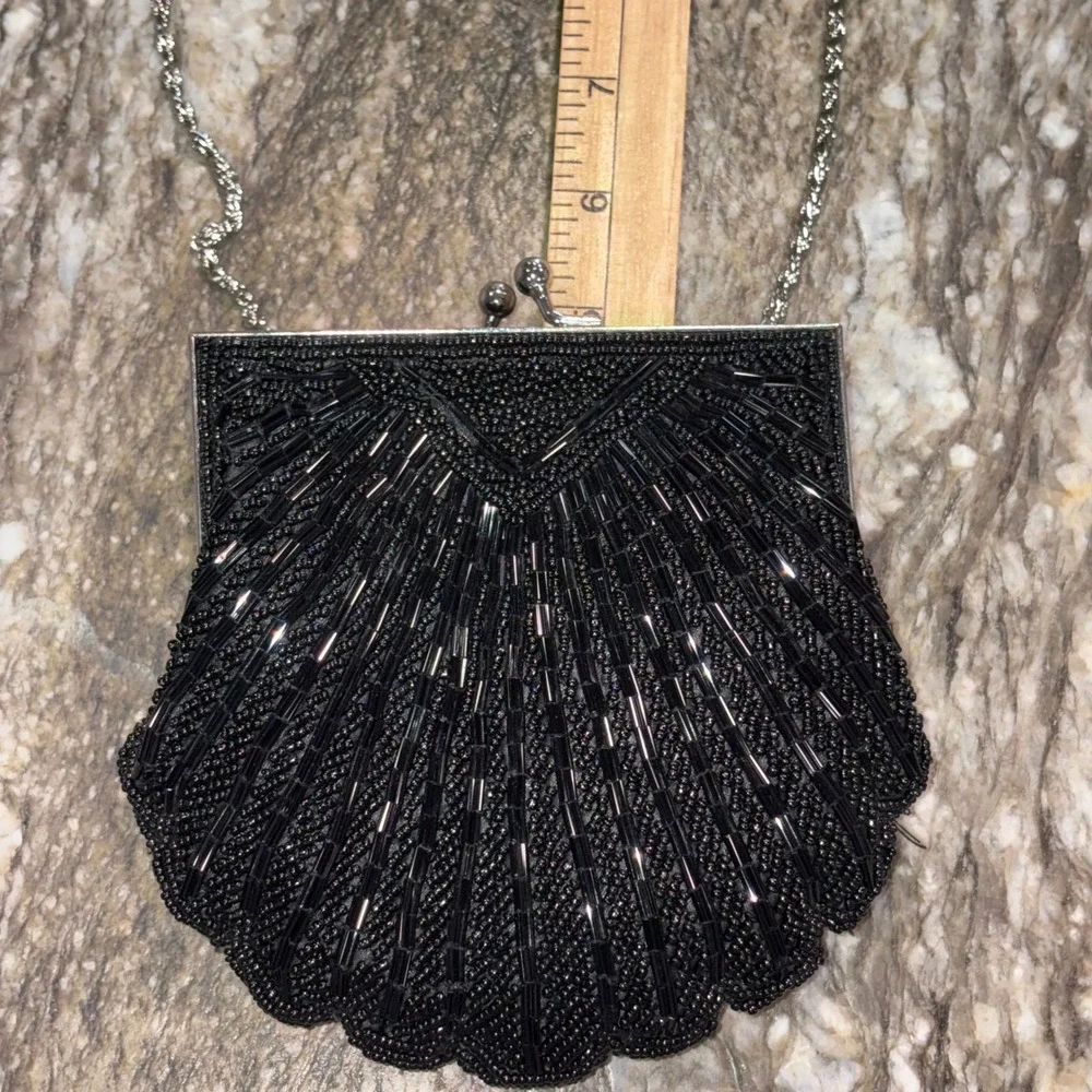 Beaded Shell Evening Clutch Bag Crossbody Formal Womens OS Black Metaphor
